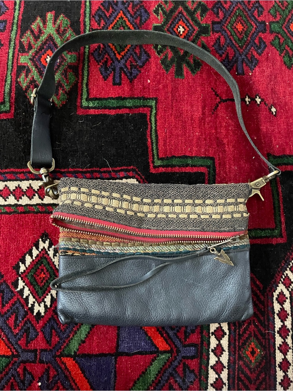 Vaalbara handwoven leather fannypack /crossbody bag 🖤🤎❤️💛🤎🖤
